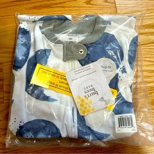 Burt’s Bees 18-month snug fit, zip up footed pajamas in blue moon pattern - new
